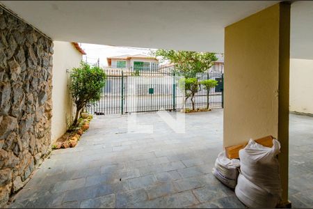 Casa para alugar com 374m², 4 quartos e 4 vagasGaragem