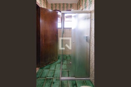 Casa para alugar com 374m², 4 quartos e 4 vagasBanheiro suíte