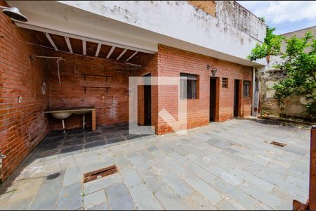 Casa para alugar com 374m², 4 quartos e 4 vagasÁrea externa