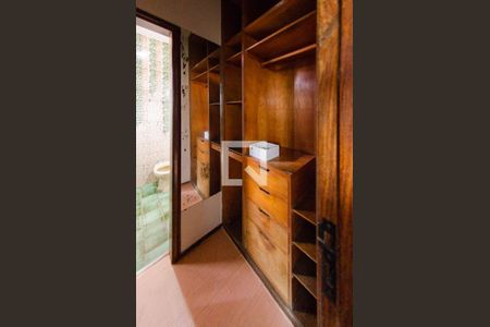 Casa para alugar com 374m², 4 quartos e 4 vagasCloset da Suíte