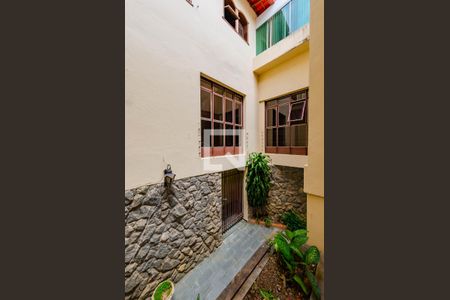 Casa para alugar com 374m², 4 quartos e 4 vagasÁrea externa