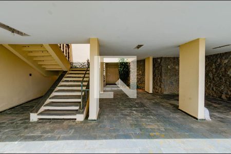 Casa para alugar com 374m², 4 quartos e 4 vagasGaragem