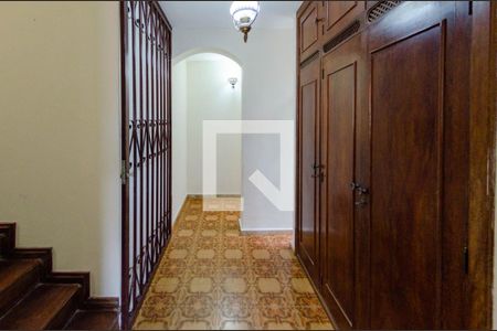 Casa para alugar com 374m², 4 quartos e 4 vagasCorredor