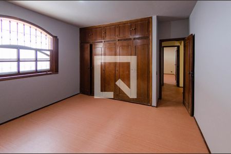 Casa para alugar com 374m², 4 quartos e 4 vagasQuarto 1