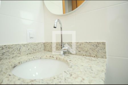 Apartamento à venda com 52m², 2 quartos e 1 vaga Apartamento à venda com 52m², 2 quartos e 1 vagaBanheiro da Suíte