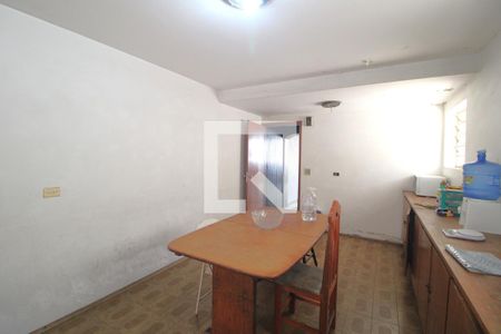 Casa para alugar com 200m², 3 quartos e 2 vagasCozinha