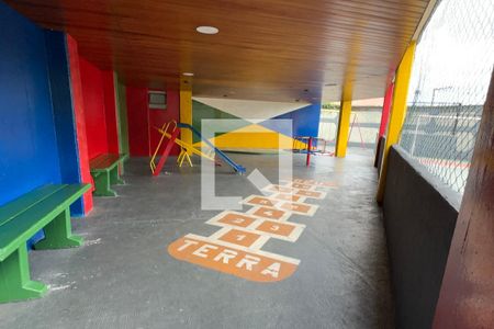 Apartamento para alugar com 47m², 2 quartos e 1 vaga Apartamento para alugar com 47m², 2 quartos e 1 vagaÁrea comum - Playground