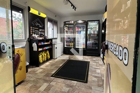 Apartamento para alugar com 47m², 2 quartos e 1 vaga Apartamento para alugar com 47m², 2 quartos e 1 vagaÁrea comum - Minimercado