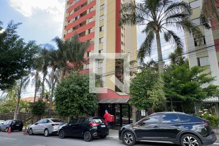 Apartamento para alugar com 47m², 2 quartos e 1 vaga Apartamento para alugar com 47m², 2 quartos e 1 vagaFachada e portaria