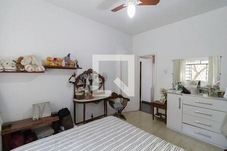 Casa à venda com 339m², 3 quartos e 8 vagas Casa à venda com 339m², 3 quartos e 8 vagasQuarto 2