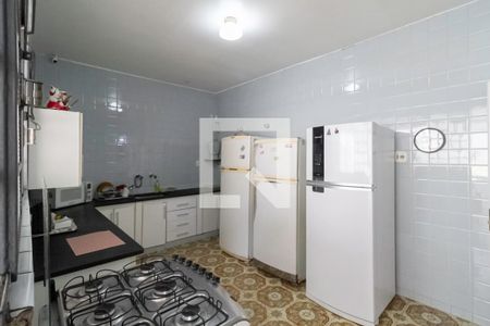 Casa à venda com 339m², 3 quartos e 8 vagas Casa à venda com 339m², 3 quartos e 8 vagasCozinha