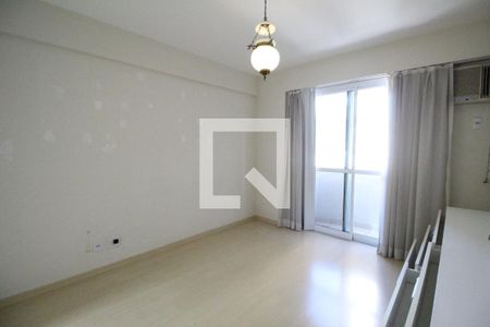 Apartamento à venda com 97m², 3 quartos e 2 vagasQuarto 2