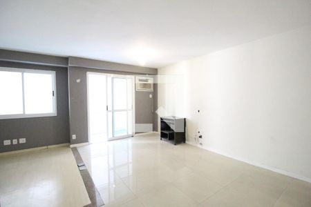 Apartamento à venda com 97m², 3 quartos e 2 vagasSala