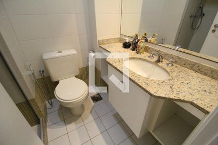 Apartamento à venda com 97m², 3 quartos e 2 vagasBanheiro