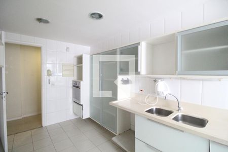 Apartamento à venda com 97m², 3 quartos e 2 vagasCozinha