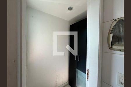 Apartamento à venda com 97m², 3 quartos e 2 vagasBanheiro de Serviço