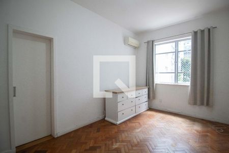 Apartamento à venda com 214m², 4 quartos e 1 vagaSuíte 2