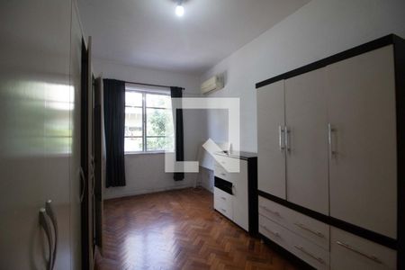 Apartamento à venda com 214m², 4 quartos e 1 vagasuíte 1