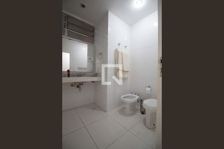 Apartamento à venda com 214m², 4 quartos e 1 vagaBanheiro social