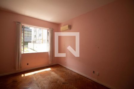 Apartamento à venda com 214m², 4 quartos e 1 vagaQuarto 2