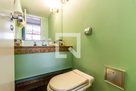 Apartamento para alugar com 260m², 3 quartos e 3 vagasLavabo