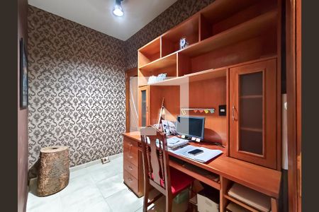 Apartamento à venda com 165m², 3 quartos e 1 vagaEscritório