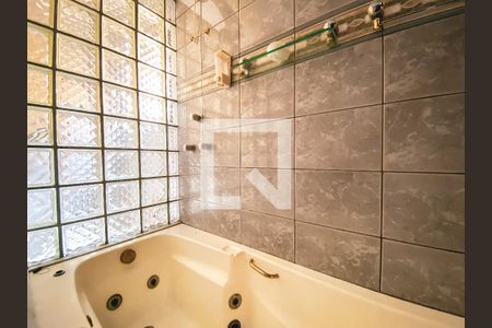 Casa de condomínio para alugar com 163m², 3 quartos e 2 vagasBanheiro do Quarto 2