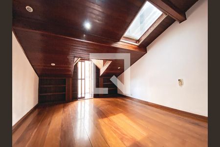 Casa de condomínio para alugar com 163m², 3 quartos e 2 vagasQuarto 3