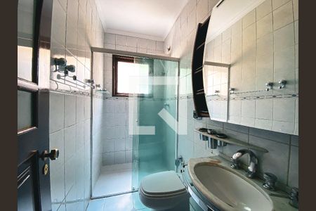 Casa de condomínio para alugar com 163m², 3 quartos e 2 vagasBanheiro