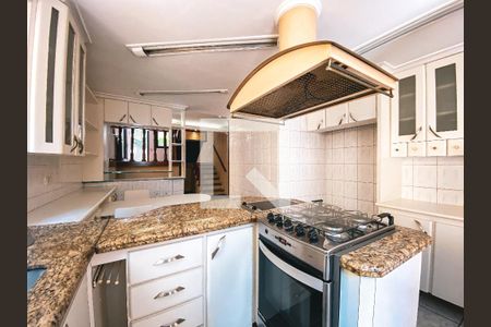 Casa de condomínio para alugar com 163m², 3 quartos e 2 vagasCozinha