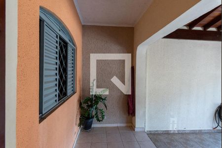 Casa à venda com 168m², 3 quartos e 2 vagas Casa à venda com 168m², 3 quartos e 2 vagasGaragem