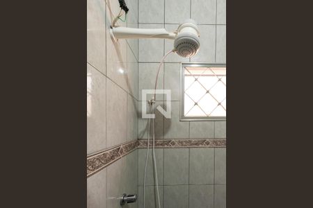 Casa à venda com 168m², 3 quartos e 2 vagas Casa à venda com 168m², 3 quartos e 2 vagasBanheiro