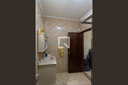 Casa à venda com 168m², 3 quartos e 2 vagas Casa à venda com 168m², 3 quartos e 2 vagasBanheiro da Suíte