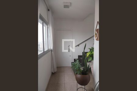 Apartamento à venda com 180m², 3 quartos e 3 vagasEscada