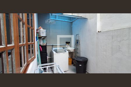 Área de Serviço  de casa à venda com 3 quartos, 178m² em Vila Vivaldi, São Bernardo do Campo