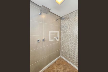 Casa de condomínio para alugar com 840m², 6 quartos e 7 vagasBanheiro da Suíte 3