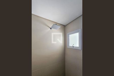 Casa de condomínio para alugar com 840m², 6 quartos e 7 vagasBanheiro da Suíte 4