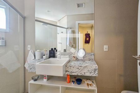 Casa de condomínio para alugar com 840m², 6 quartos e 7 vagasBanheiro da Suíte 4