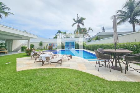 Casa de condomínio para alugar com 840m², 6 quartos e 7 vagasÁrea de Lazer privativa 