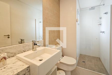 Casa de condomínio para alugar com 840m², 6 quartos e 7 vagasBanheiro da Suíte 2