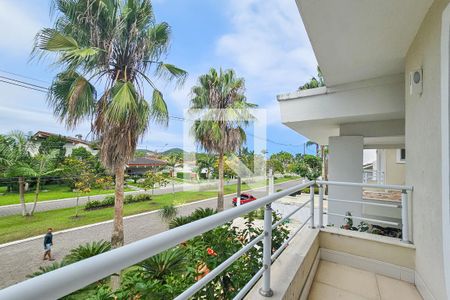 Casa de condomínio para alugar com 840m², 6 quartos e 7 vagasvaranda