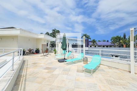 Casa de condomínio para alugar com 840m², 6 quartos e 7 vagasvaranda