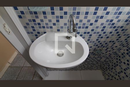 Casa para alugar com 108m², 3 quartos e 2 vagas Casa para alugar com 108m², 3 quartos e 2 vagasBanheiro de Serviço
