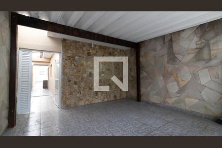 Garagem de casa para alugar com 3 quartos, 108m² em Vila Uniao (zona Leste), São Paulo