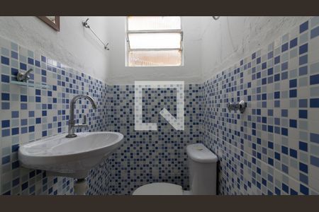 Casa para alugar com 108m², 3 quartos e 2 vagas Casa para alugar com 108m², 3 quartos e 2 vagasBanheiro de Serviço