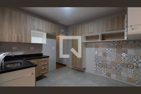 Casa para alugar com 108m², 3 quartos e 2 vagas Casa para alugar com 108m², 3 quartos e 2 vagasCozinha