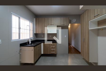 Casa para alugar com 108m², 3 quartos e 2 vagas Casa para alugar com 108m², 3 quartos e 2 vagasCozinha