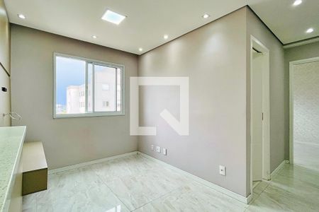 Sala de apartamento para alugar com 2 quartos, 42m² em Vila Galvão, São Paulo