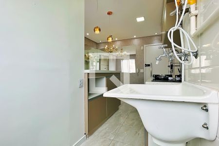 Apartamento para alugar com 42m², 2 quartos e 1 vaga Apartamento para alugar com 42m², 2 quartos e 1 vagaCozinha e Área de Serviço