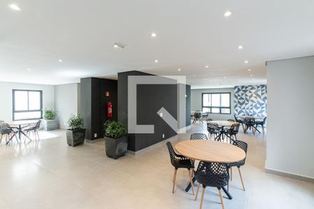 Apartamento à venda com 33m², 1 quarto e sem vagaÁrea comum - Salão de festas